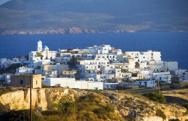 Panorâmica Adamas Plaka típica ilha grega Cyclades architectur — Fotografia de Stock