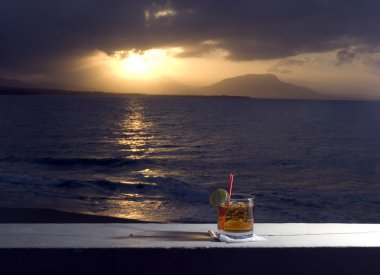 cocktail by the sea clipart