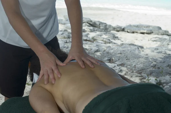 Massagem junto ao mar — Fotografia de Stock