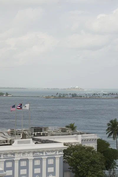 San juan-kikötő és a fortaleza — Stock Fotó