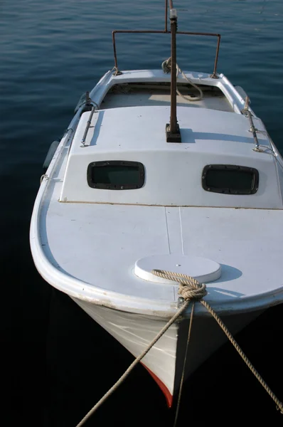 Barca solitaria — Foto Stock
