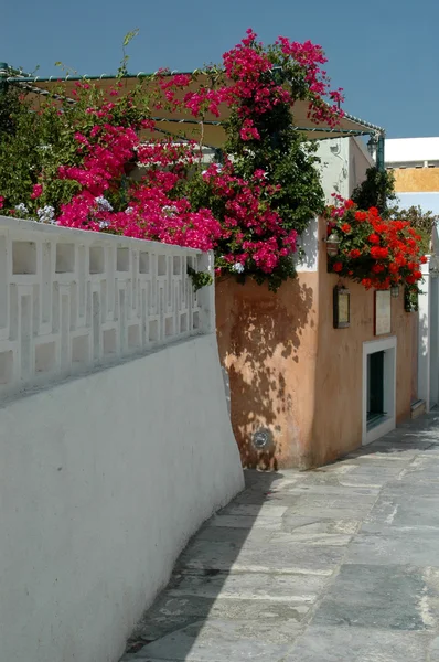 Грецький острів вулиця сцена — стокове фото