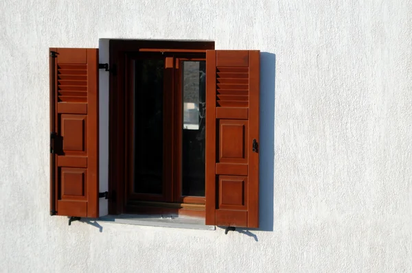 Fenster in Griechenland — Stockfoto