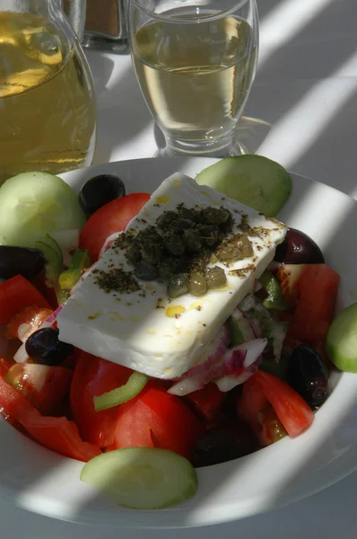 Salad and wine — Stock Photo, Image