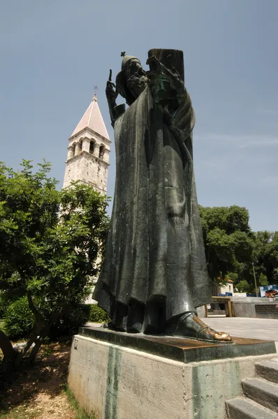 Statue croate fendue — Photo