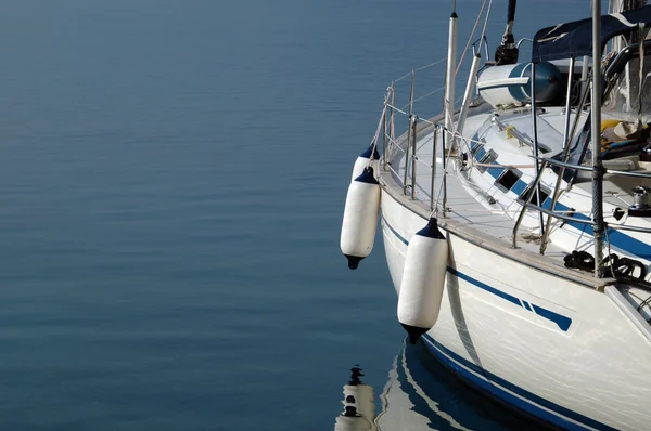 Vacker segelbåt — Stockfoto