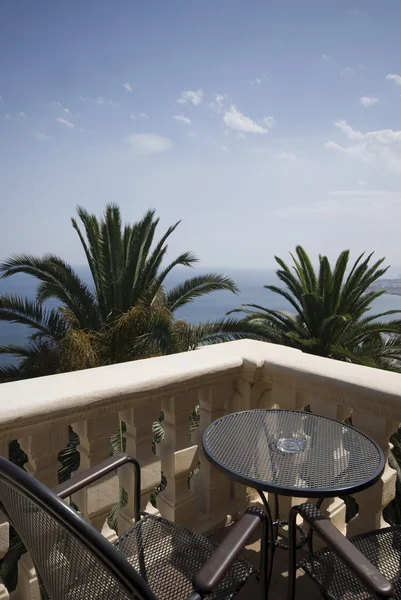 Villa patio over zee — Stockfoto