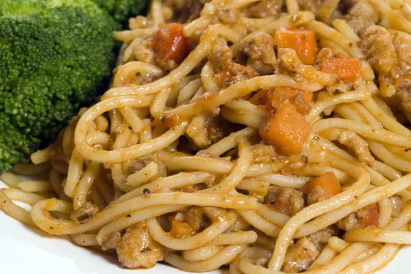 Spaghetti bolognese with broccoli — Stock Photo, Image