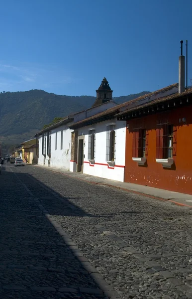 Cobble stone street antigua guatemala — стоковое фото