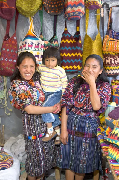 Guatemala mulheres indianas vendedoras — Fotografia de Stock