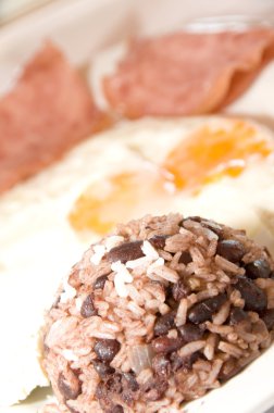 Gallo pinto Nikaragua Kahvaltı