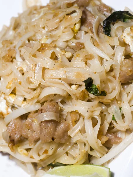 Pai thajské rýžové nudle potravin — Stock fotografie