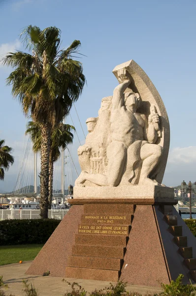 Statue homage to the resistance ajaccio corsica france — Stock Photo, Image
