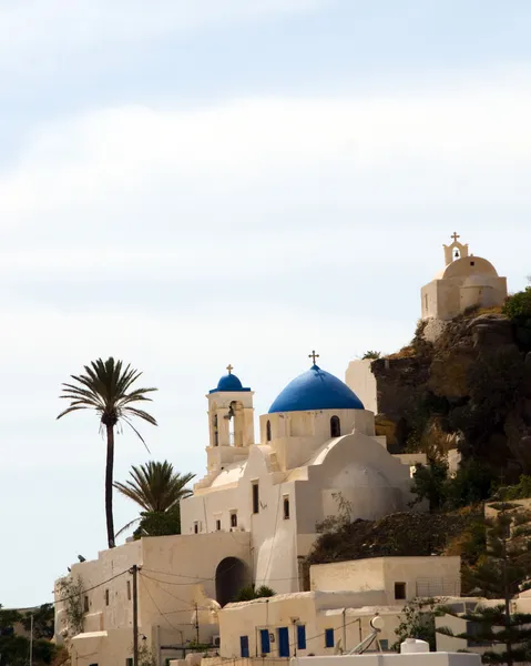Eglise grecque dôme bleu Ios Cyclades Îles — Photo