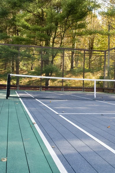 平台网球球拍法院 — 图库照片