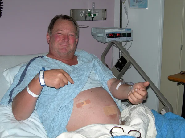 Hombre en el hospital después de la operación — Foto de Stock