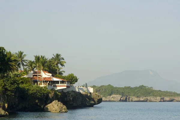 Casa sobre el mar —  Fotos de Stock