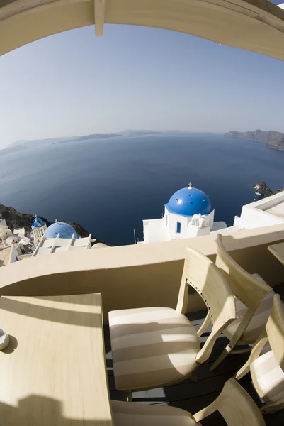 Santorini inanılmaz görünüm veranda ayarı — Stok fotoğraf