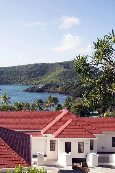 Luxury home architecture new home overlooking industry bay bequia island — Stock Photo, Image