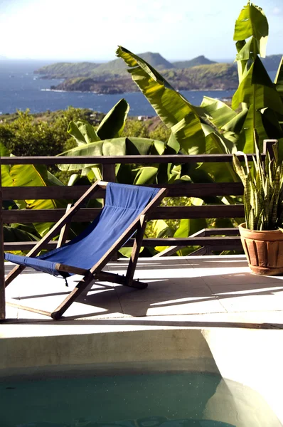 Isla caribeña villa piscina con hermosa vista de la isla de granadina —  Fotos de Stock