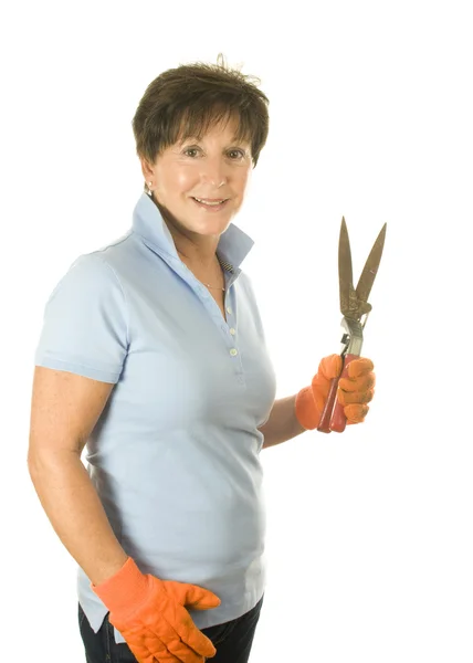 Niedlichen mittleren Alters Frau Garten Hand Werkzeug vintage Rasenschneidemaschine — Stockfoto