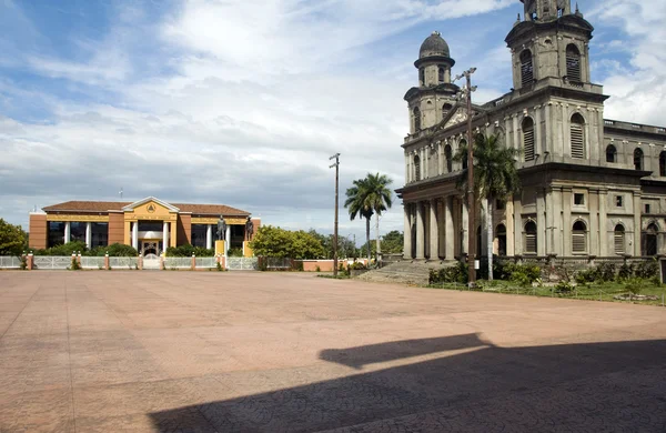 Kathedraal van santiago presidentieel paleis plaza van revolutie managua, nicaragua — Stockfoto