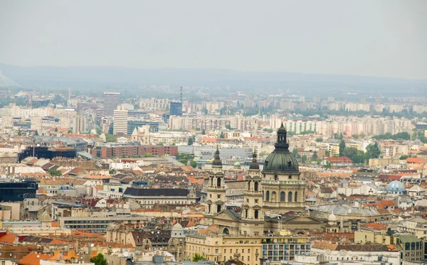 Cityscape Budapest Hungaria dengan Katedral Santo Stefanus — Stok Foto