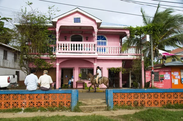 Editorial downtown scene brig bar corn island nicaragua — Stock Photo, Image