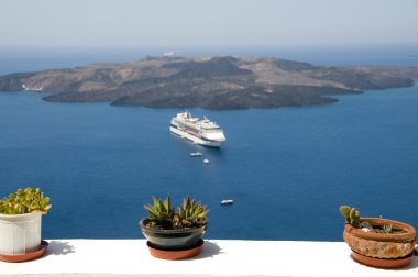 Santorini görünümü harbor Volkanik ada cruise gemisi