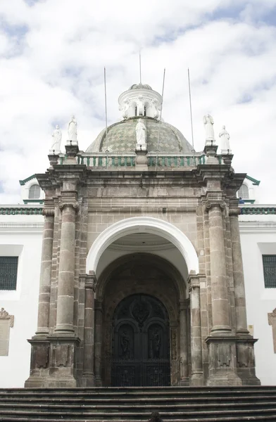 Cathedral national on plaza grande quito ecuador — Stock Photo, Image