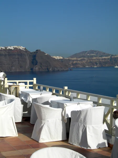 Restauracja widok kaldery santorini wyspy greckie — Zdjęcie stockowe