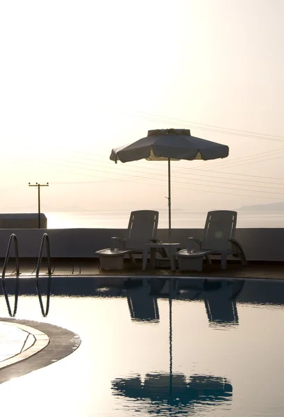 Swimming pool greek islands santorini — Stock Photo, Image