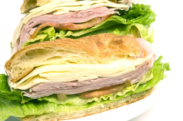 Gourmet-Schinken Schweizer Käse-Sandwich auf Croissant Brot — Stockfoto