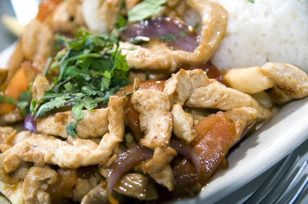 Saltado de pollo — Foto de Stock