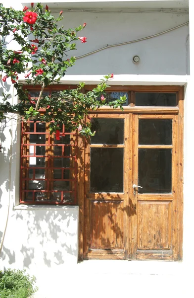 Door in greece — стоковое фото