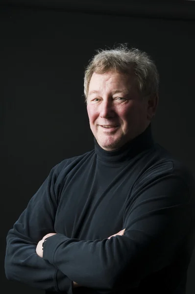 Feliz sonriente de mediana edad hombre mayor — Foto de Stock