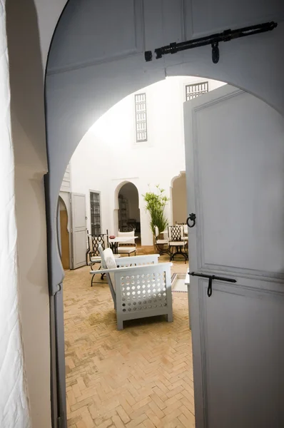 Vista do pátio em riad marrakech morocco — Fotografia de Stock