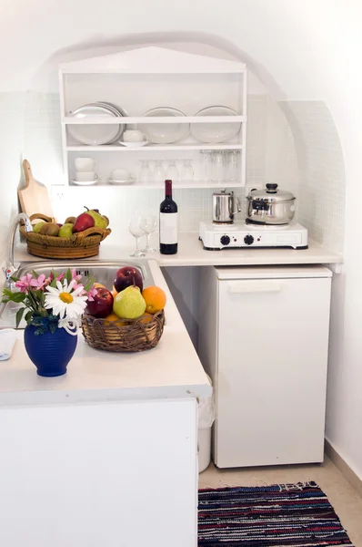 Kitchenette kitchen in greek island villa apartment — Stock Photo, Image