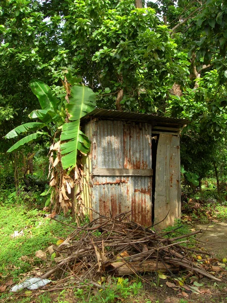 Outhouse toilet bathroom zinc house nicaragua — Stock Photo, Image