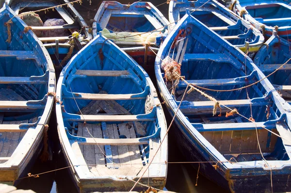 Infödda fiskebåtarna i hamnen essaouira Marocko Afrika — Stockfoto