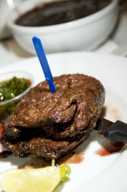 churrasco etek biftek sığır eti ızgara
