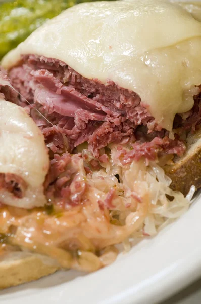 Reuben sandwich de cerca — Foto de Stock