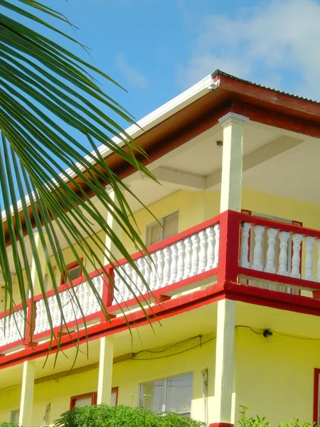 Arquitectura típica caribeña isla bequia st. vincent — Foto de Stock