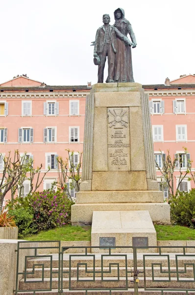 纪念碑战争死了巴斯蒂亚科西嘉 — 图库照片