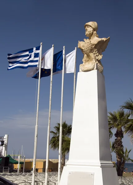 Statuia Kimon promenada litoralului atenian Larnaca Cipru — Fotografie, imagine de stoc