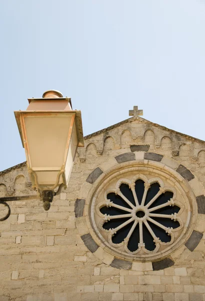 Kerk sainte marie-overmacht bovenstad bonifacio — Stockfoto