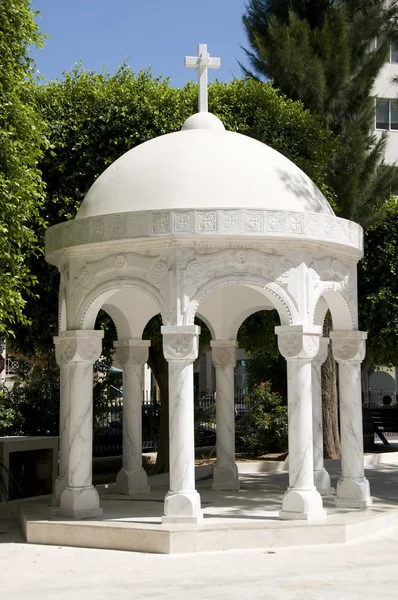 Dôme gazebo agia napa grec orthodoxe cathédrale lemesos cyprus — Photo