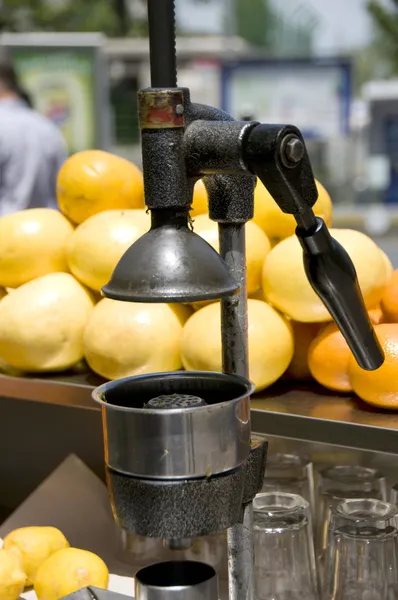 Metal juice press machine Istanbul Turkey — Stock Photo, Image