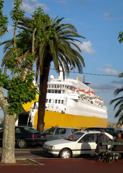 Bateau de croisière port bastia corse france — Photo