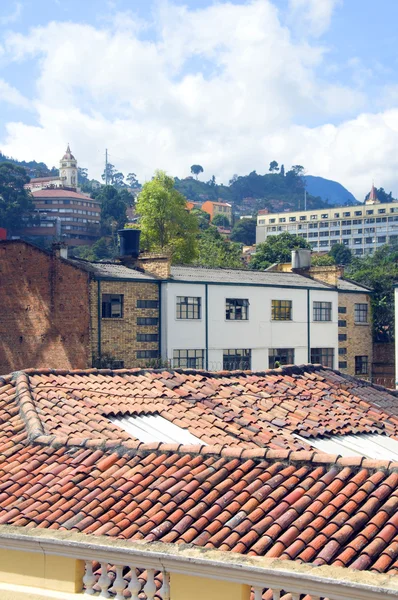 Arquitectura barrio histórico azoteas iglesia La Candelaria Bogotá —  Fotos de Stock